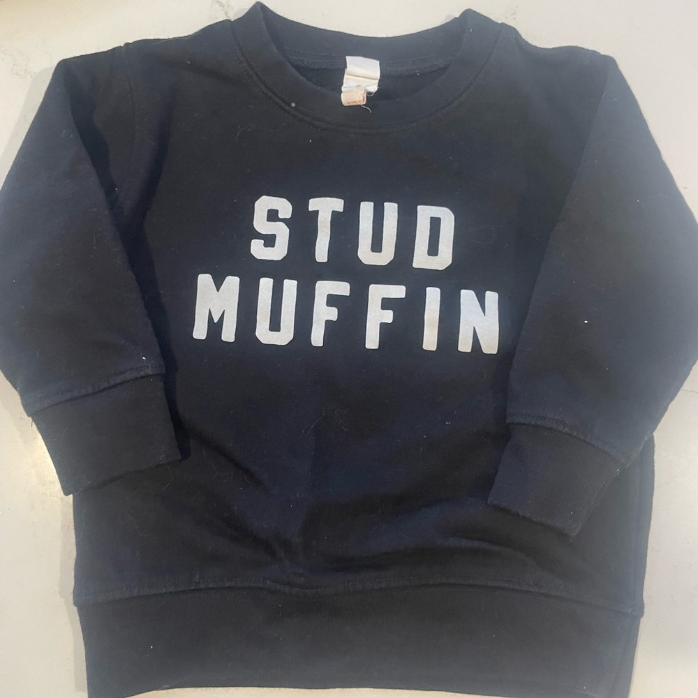 Valentine's Day stud muffin size 6-12
